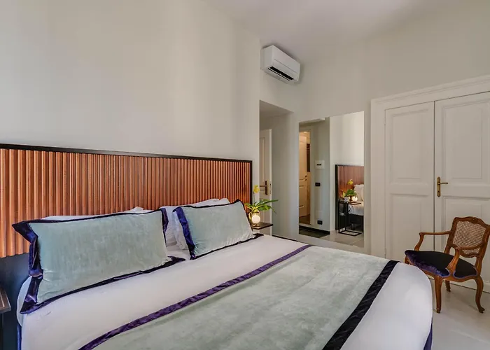 Navona TheatreAlbergo